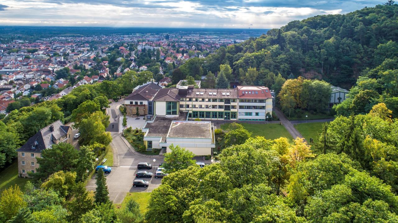Kloster Neustadt Neustadt an der Weinstraße Exterior foto